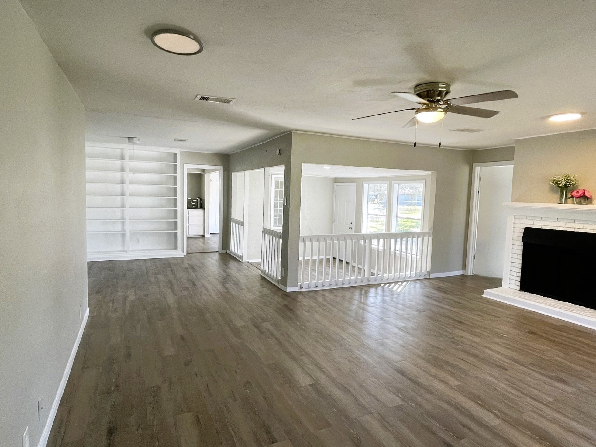 104 County Road 2401 Hull, TX 77564 - Photo 8 of 40 Living, flex space and dining area