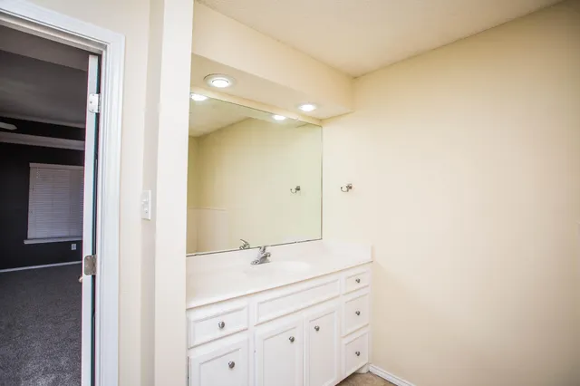 $375,000 | 616 North 8th Street, Wolfforth, TX 79382