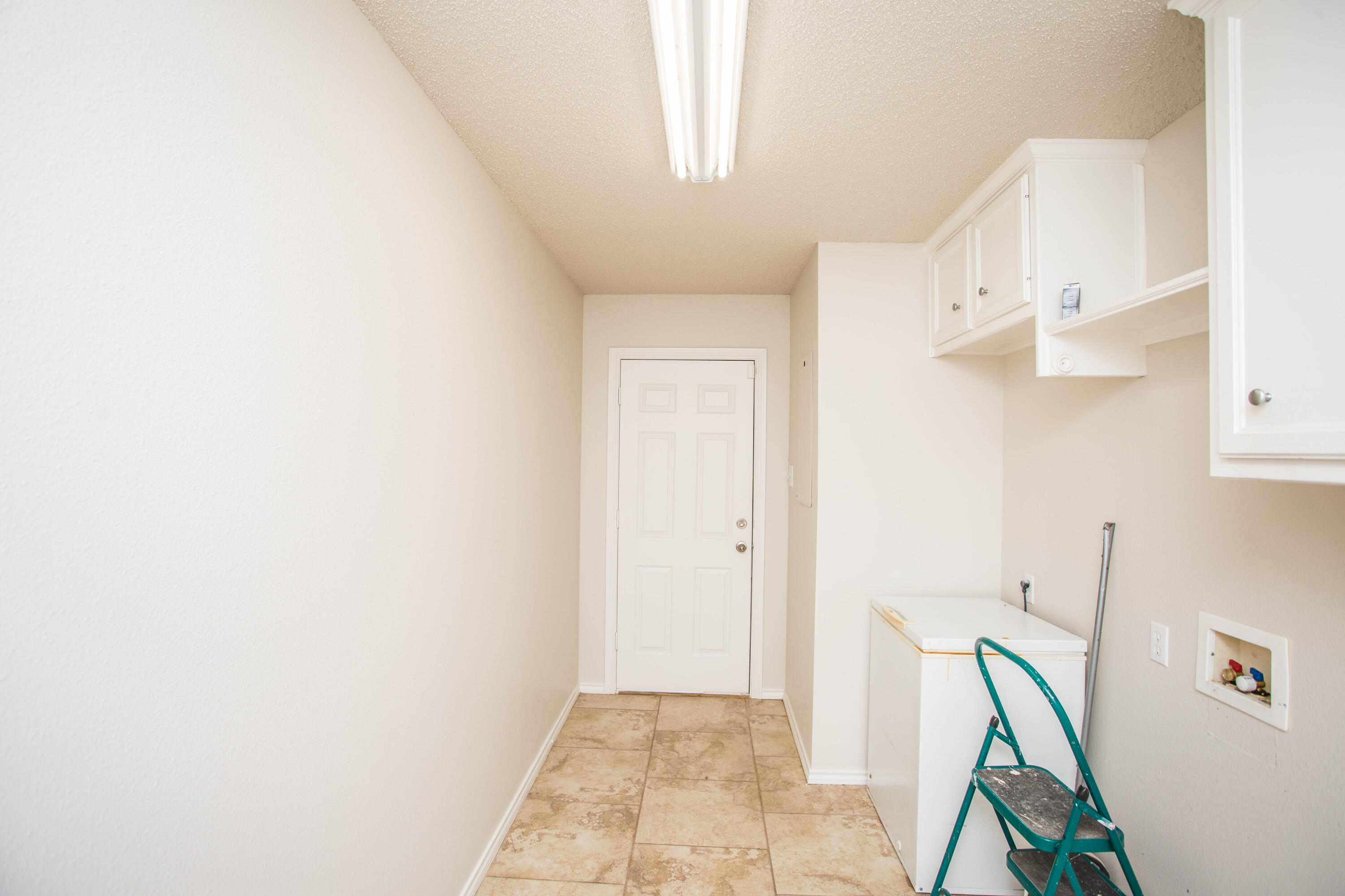 616 North 8th Street Wolfforth, TX 79382 - Photo 49 of 50 a view of an empty room