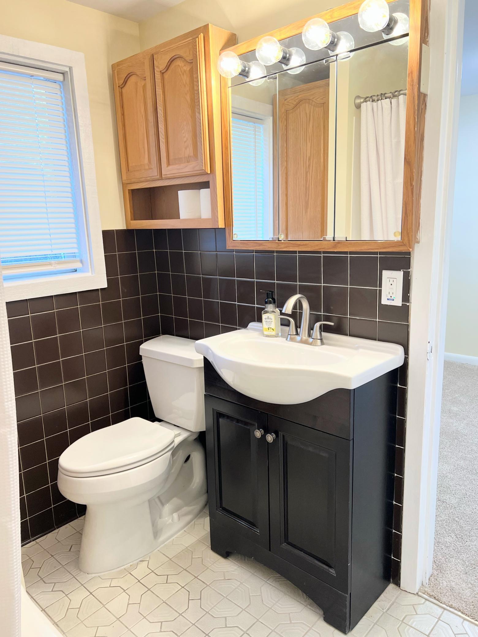 1670 Stillwater Street St. Paul, MN 55110 - Photo 20 of 32