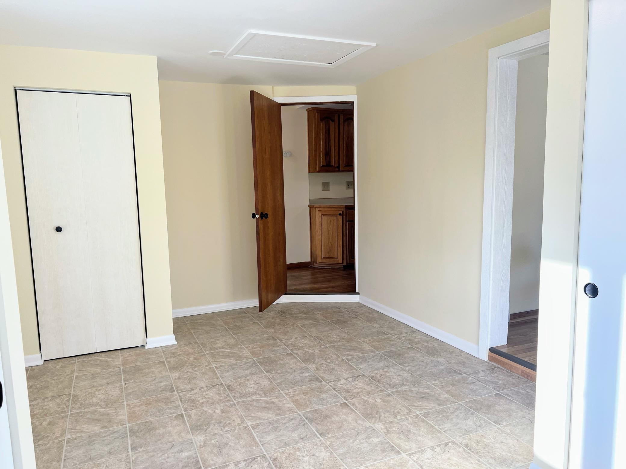 1670 Stillwater Street St. Paul, MN 55110 - Photo 25 of 32