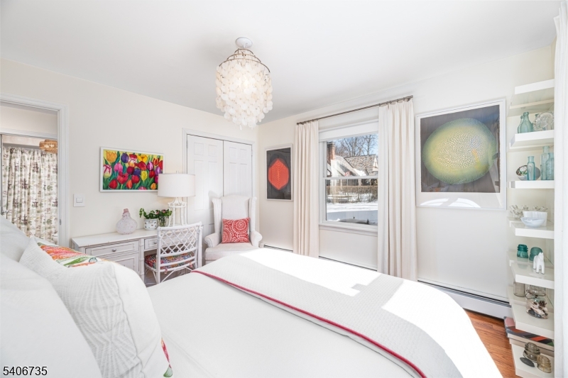 18 Harding Terrace Morristown, NJ 07960 - Photo 7 of 36