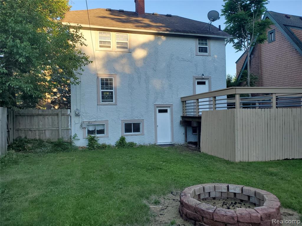 358 West Iroquois Road Pontiac, MI 48341 - Photo 12 of 29