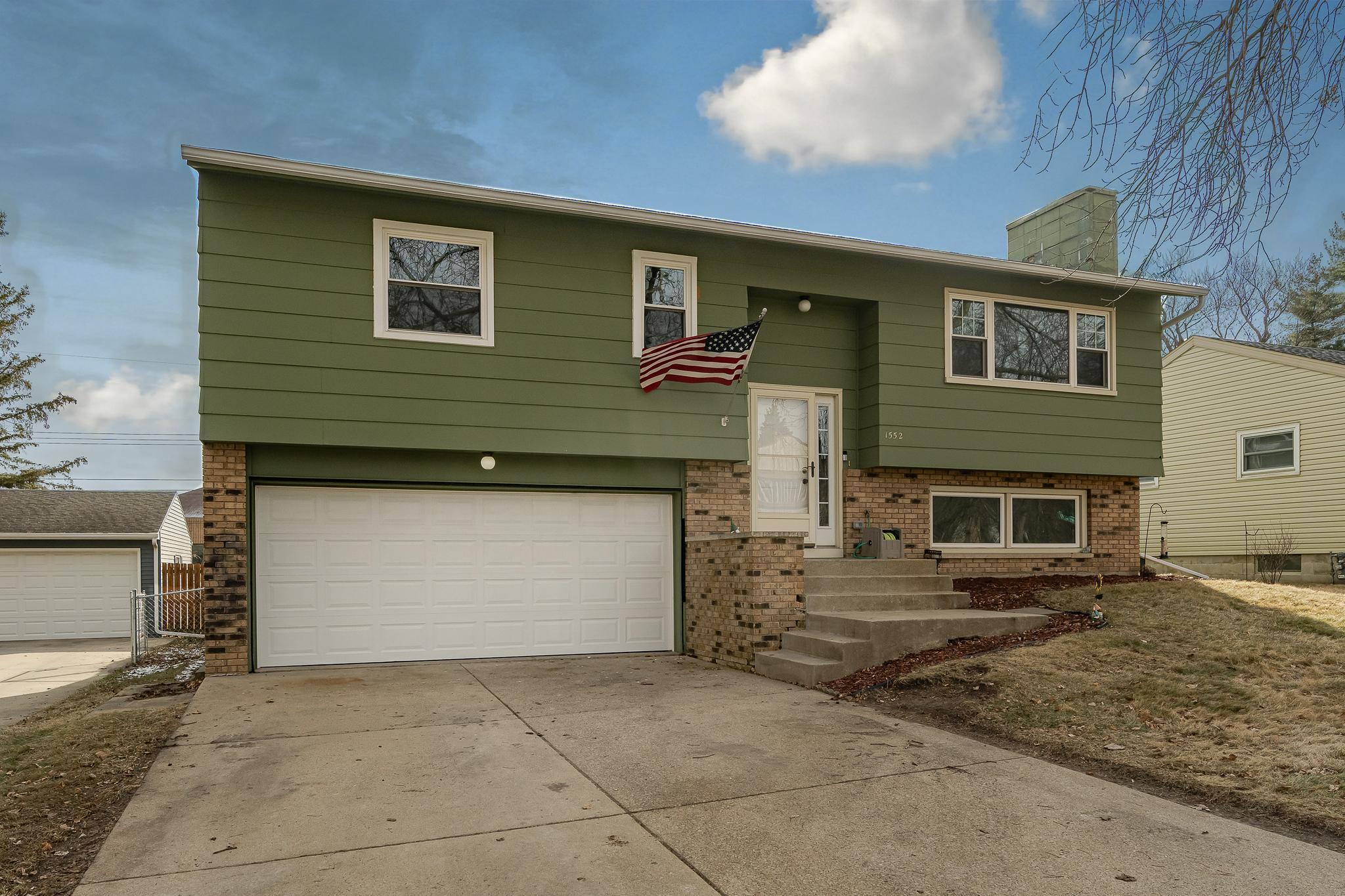 1552 5th Avenue Southwest Rochester, MN 55902 - Photo 1 of 26