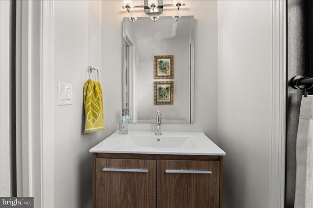 $1,587,000 | 117 Quay Street, Alexandria, VA 22314