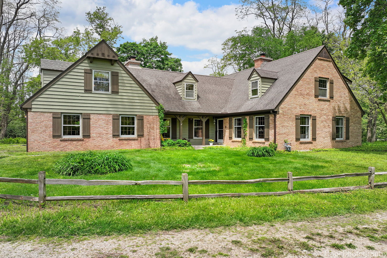 157 J Helm Road Barrington Hills, IL 60010 - Photo 1 of 48 Gallery Image 1