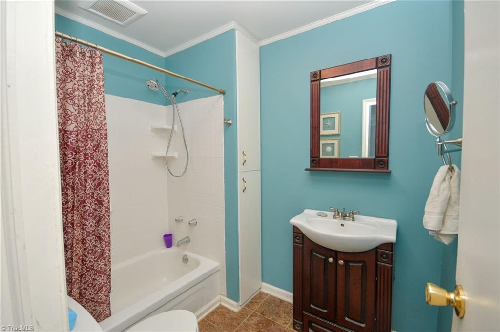 300 Ellisboro Road Madison, NC 27025 - Photo 18 of 35 Gallery Image 18