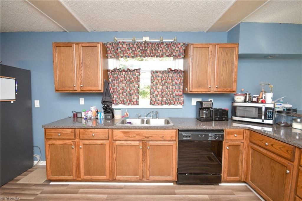 300 Ellisboro Road Madison, NC 27025 - Photo 6 of 35 Gallery Image 6