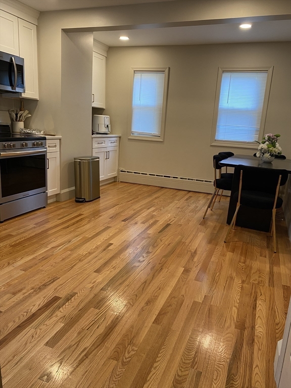 60 Rencelau Street Springfield, MA 01118 - Photo 5 of 30