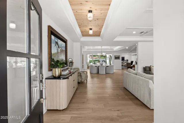 $3,899,999 | 4636 East Calle Ventura, Phoenix, AZ 85018