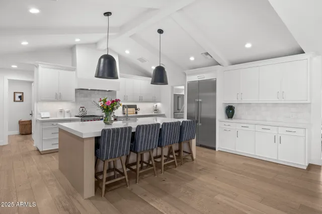 $3,899,999 | 4636 East Calle Ventura, Phoenix, AZ 85018