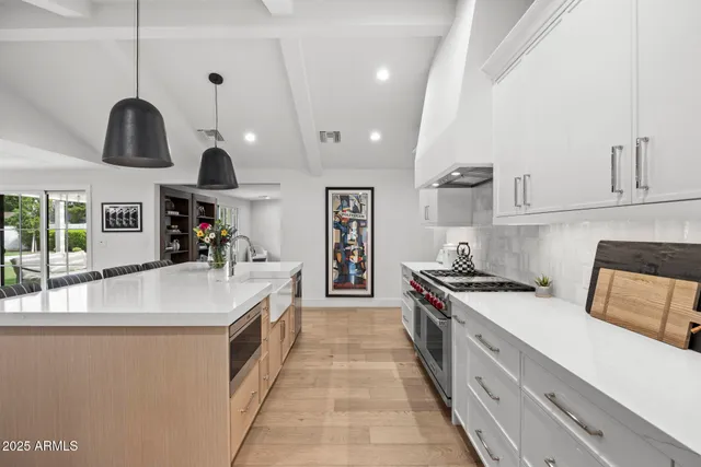 $3,899,999 | 4636 East Calle Ventura, Phoenix, AZ 85018