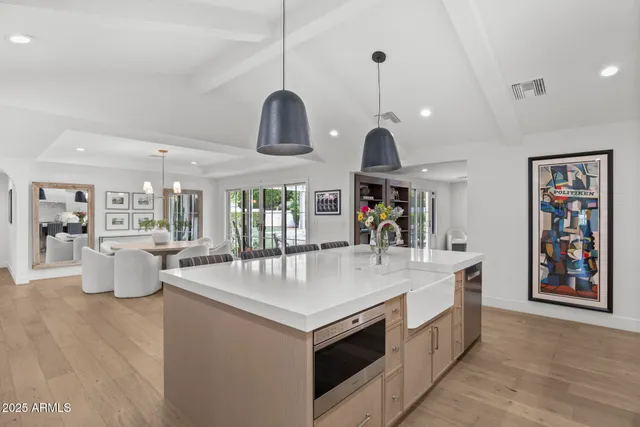 $3,899,999 | 4636 East Calle Ventura, Phoenix, AZ 85018