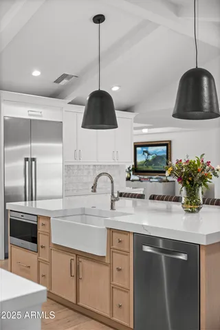 $3,899,999 | 4636 East Calle Ventura, Phoenix, AZ 85018