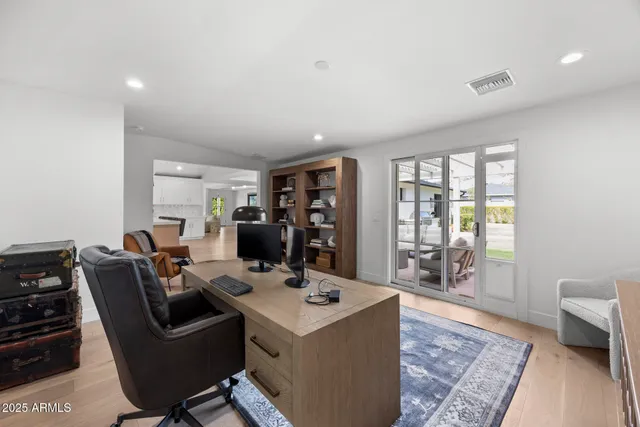 $3,899,999 | 4636 East Calle Ventura, Phoenix, AZ 85018