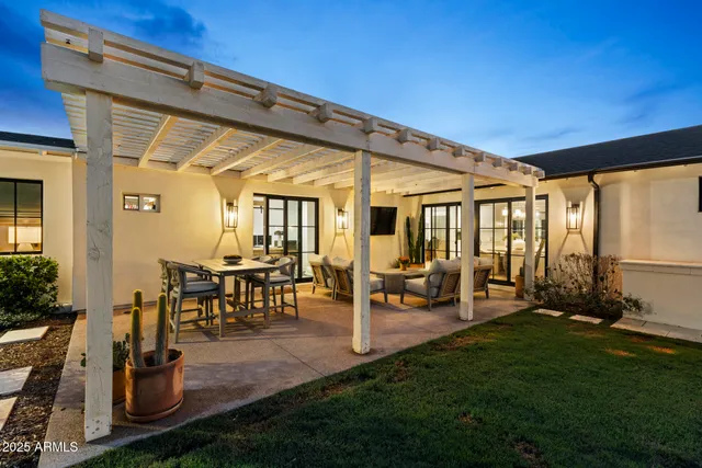 $3,899,999 | 4636 East Calle Ventura, Phoenix, AZ 85018