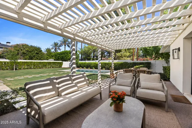 $3,899,999 | 4636 East Calle Ventura, Phoenix, AZ 85018