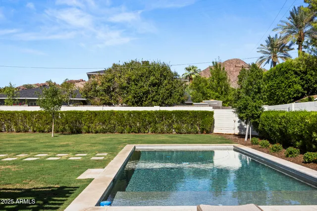 $3,899,999 | 4636 East Calle Ventura, Phoenix, AZ 85018