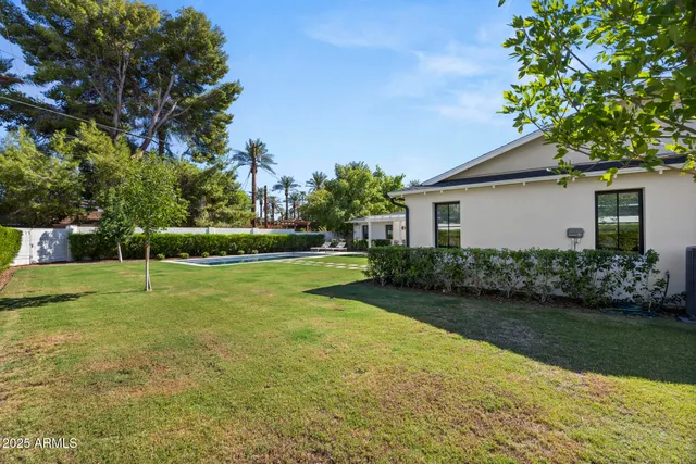 $3,899,999 | 4636 East Calle Ventura, Phoenix, AZ 85018