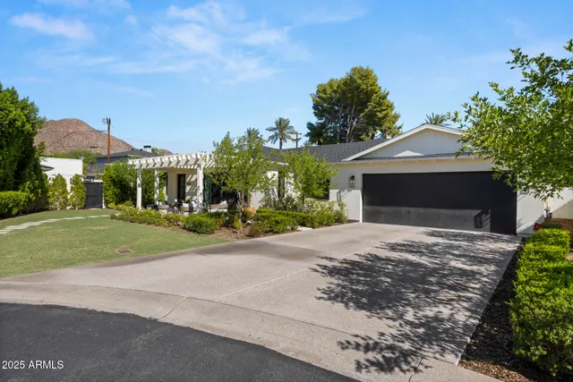 $3,899,999 | 4636 East Calle Ventura, Phoenix, AZ 85018