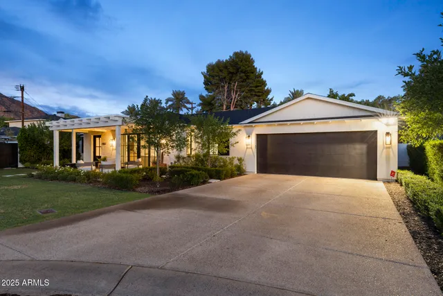 $3,899,999 | 4636 East Calle Ventura, Phoenix, AZ 85018