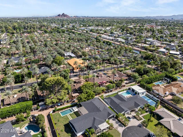 $3,899,999 | 4636 East Calle Ventura, Phoenix, AZ 85018