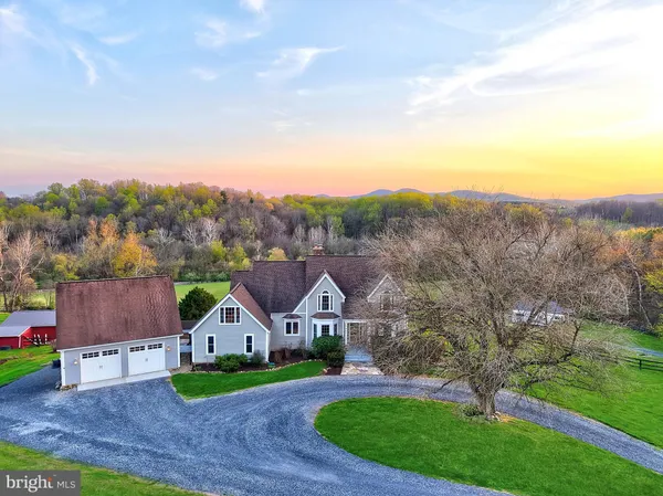 $1,450,000 | 9393 Briar Lane, Delaplane, VA 20144