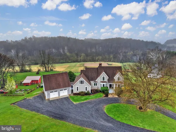 $1,450,000 | 9393 Briar Lane, Delaplane, VA 20144