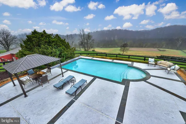 $1,450,000 | 9393 Briar Lane, Delaplane, VA 20144