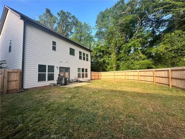$2,200 | 798 Gordon Street, Jefferson, GA 30549