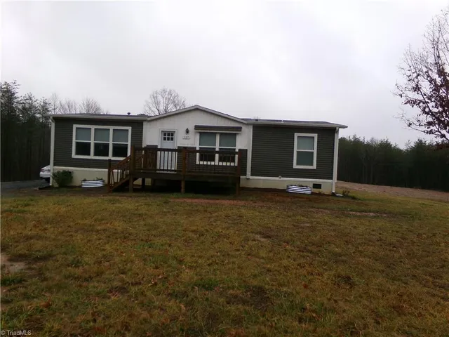 $1,200 | 527 Sam Marion Road, Pinnacle, NC 27043