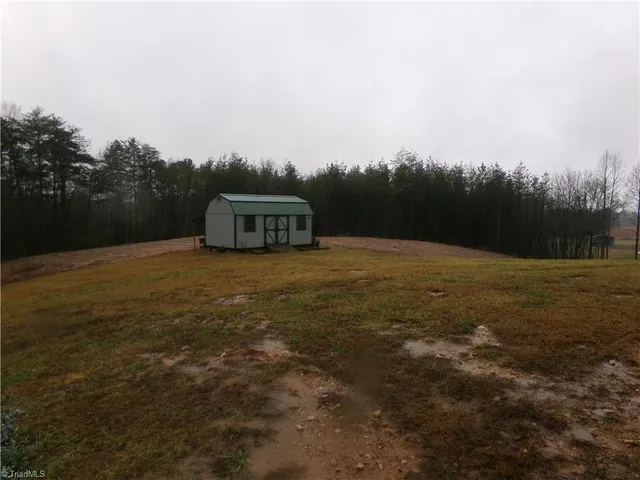 $1,200 | 527 Sam Marion Road, Pinnacle, NC 27043