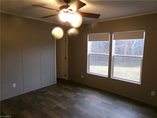 $1,200 | 527 Sam Marion Road, Pinnacle, NC 27043