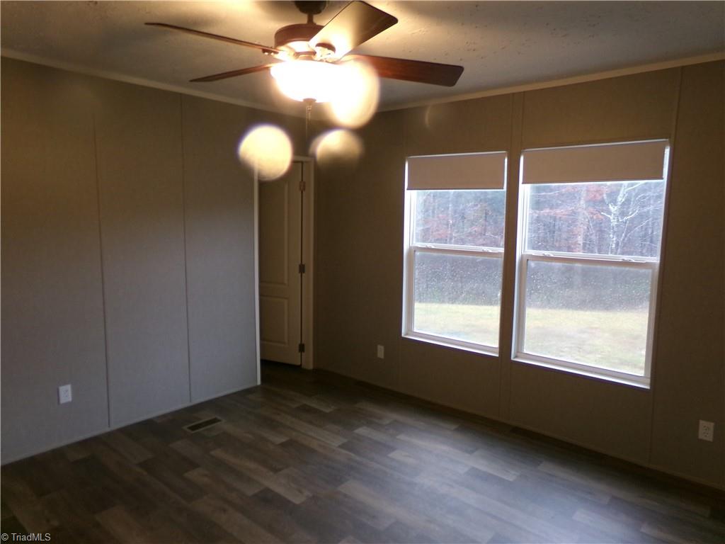 527 Sam Marion Road Pinnacle, NC 27043 - Photo 8 of 22