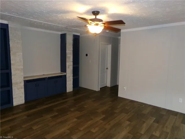 $1,200 | 527 Sam Marion Road, Pinnacle, NC 27043