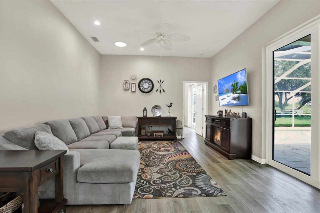 2318 Edelweiss Loop Trinity, FL 34655 - Photo 19 of 57 Gallery Image 19