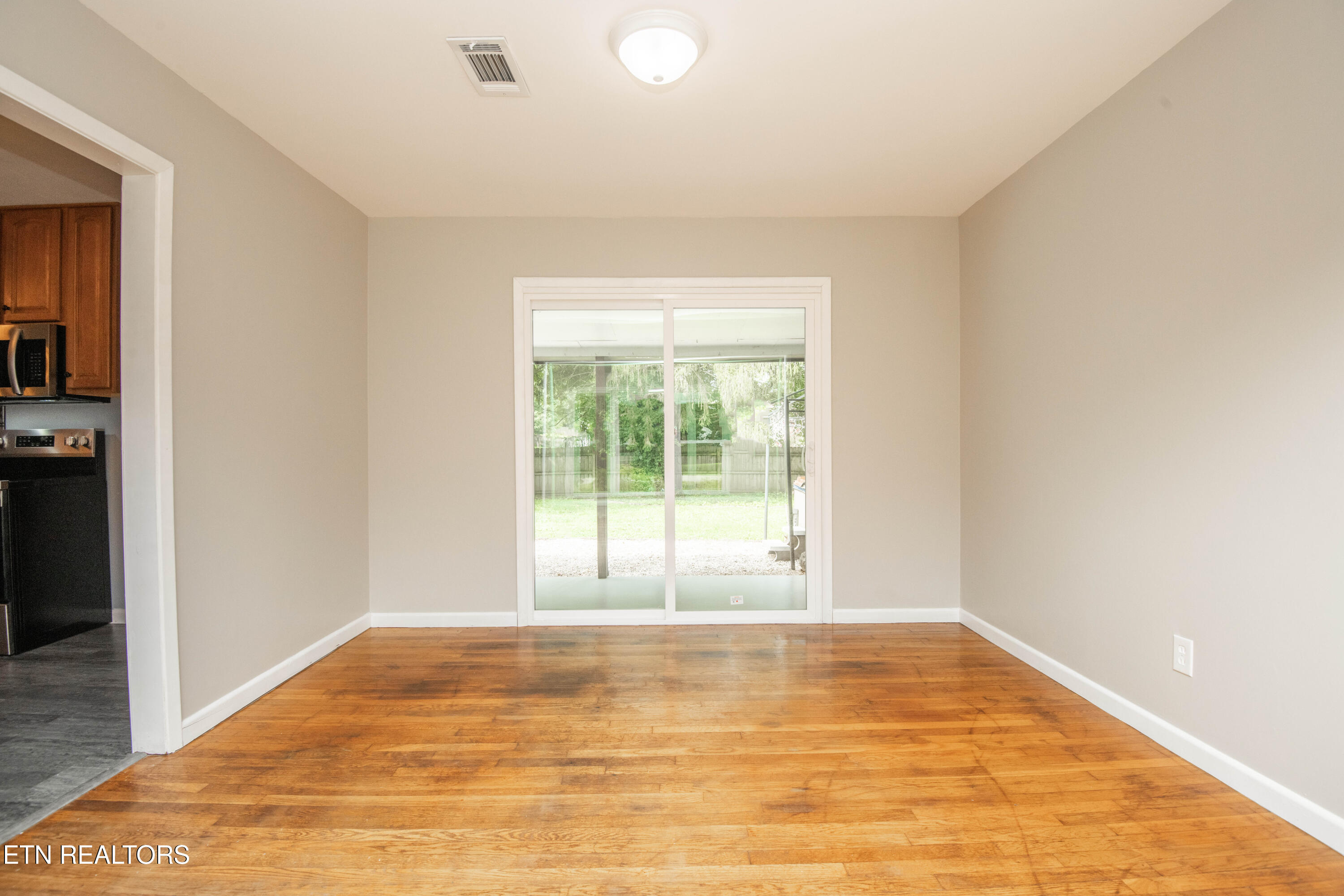 2105 Pulaski Road Knoxville, TN 37914 - Photo 10 of 29 Dining Room