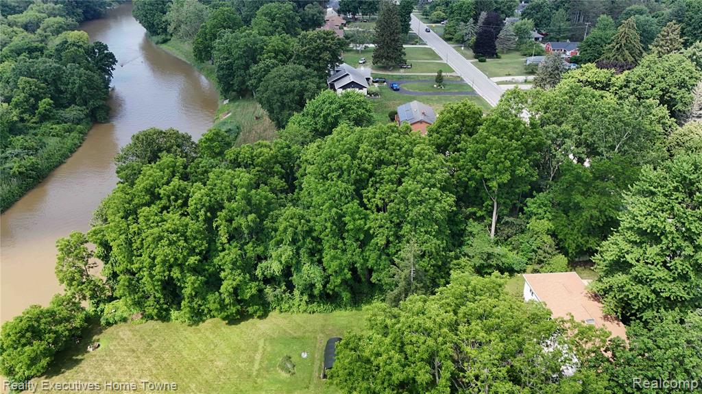 4363 North River Road Fort Gratiot, MI 48059 - Photo 3 of 15 Gallery Image 3