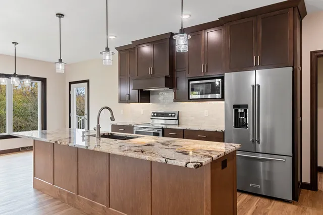 $849,900 | 2534 North Stellita Circle, De Pere, WI 54115