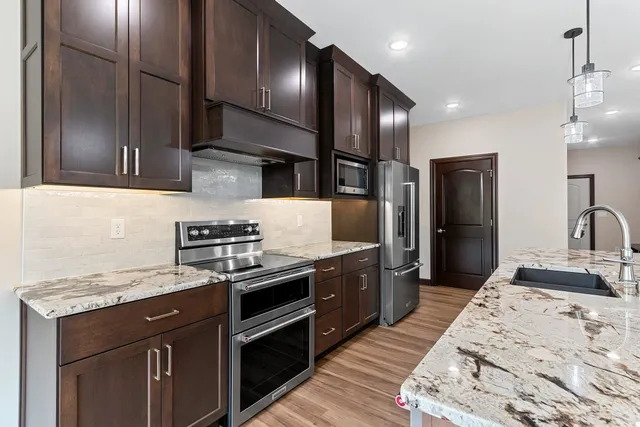 $849,900 | 2534 North Stellita Circle, De Pere, WI 54115