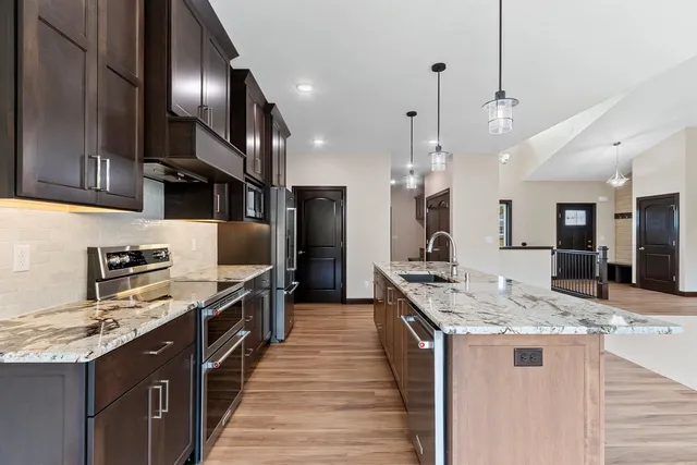 $849,900 | 2534 North Stellita Circle, De Pere, WI 54115