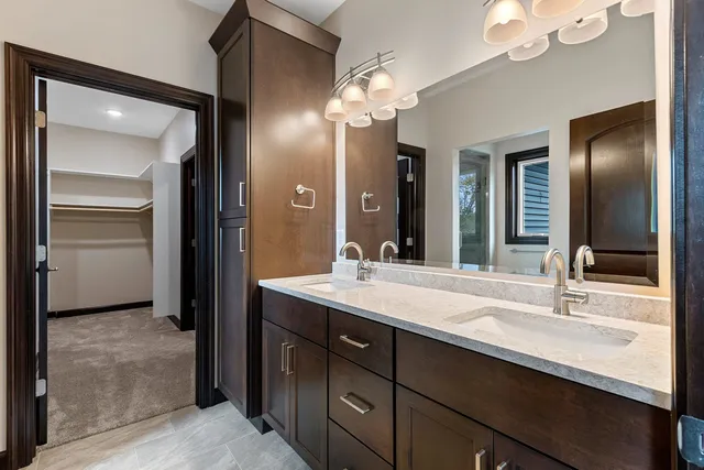 $849,900 | 2534 North Stellita Circle, De Pere, WI 54115