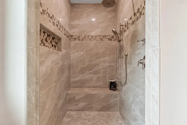 $849,900 | 2534 North Stellita Circle, De Pere, WI 54115