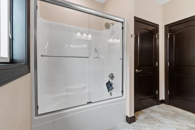 $849,900 | 2534 North Stellita Circle, De Pere, WI 54115