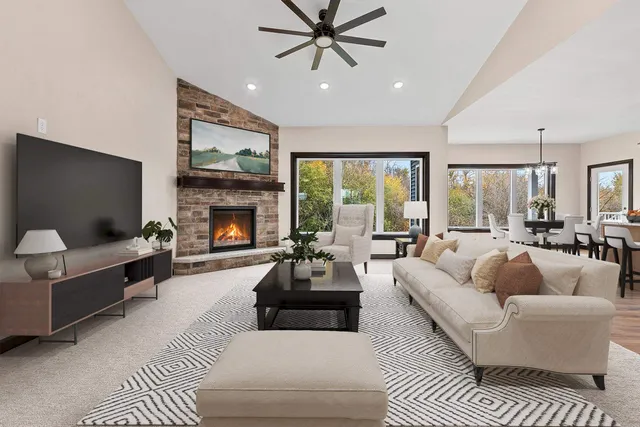 $849,900 | 2534 North Stellita Circle, De Pere, WI 54115