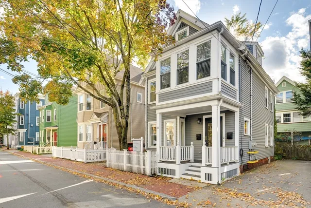 $879,000 | 33 Line Street, Unit 1, Cambridge, MA 02138