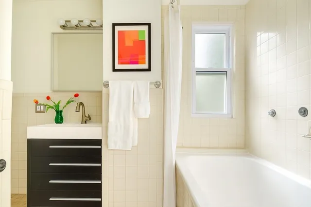 $879,000 | 33 Line Street, Unit 1, Cambridge, MA 02138