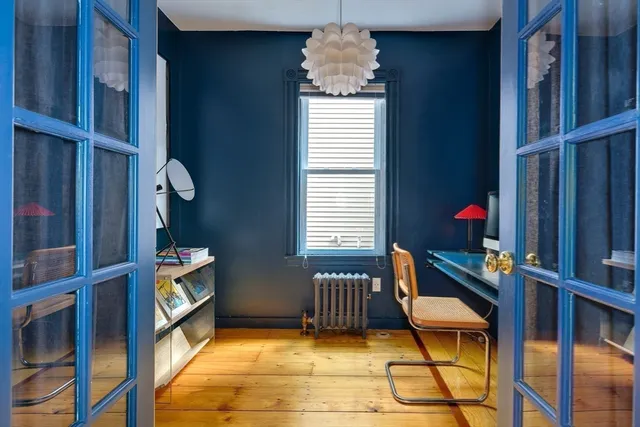 $879,000 | 33 Line Street, Unit 1, Cambridge, MA 02138