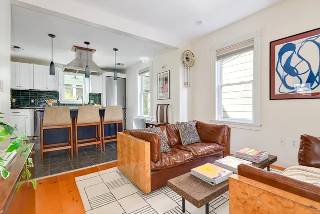 $879,000 | 33 Line Street, Unit 1, Cambridge, MA 02138