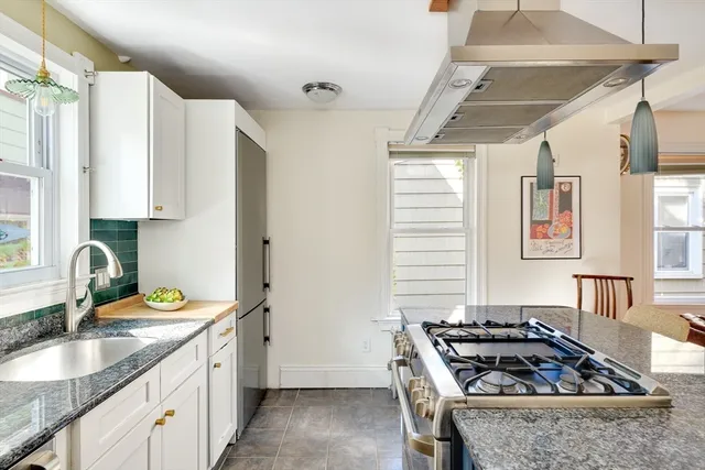 $879,000 | 33 Line Street, Unit 1, Cambridge, MA 02138